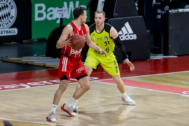 瓜迪奥拉在 瓜迪奥拉在