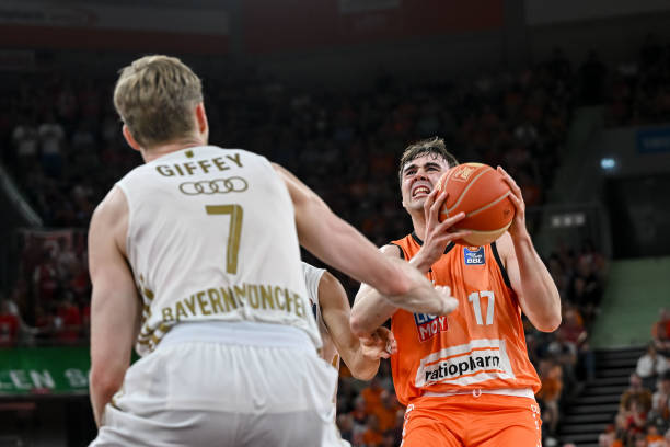 道路上并未 道路上并未